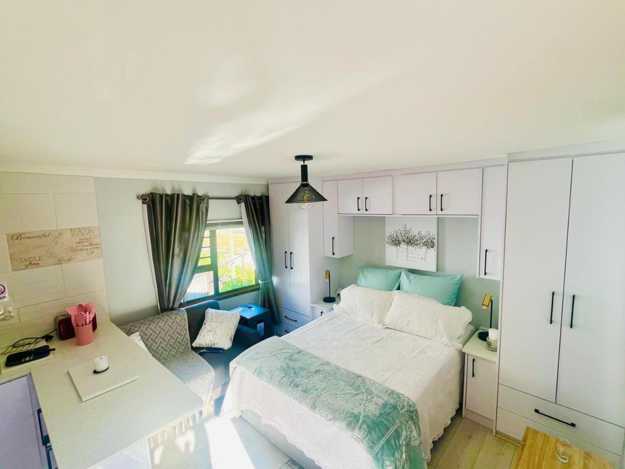 Sunset Haven Glencairn Heights * Cape Town