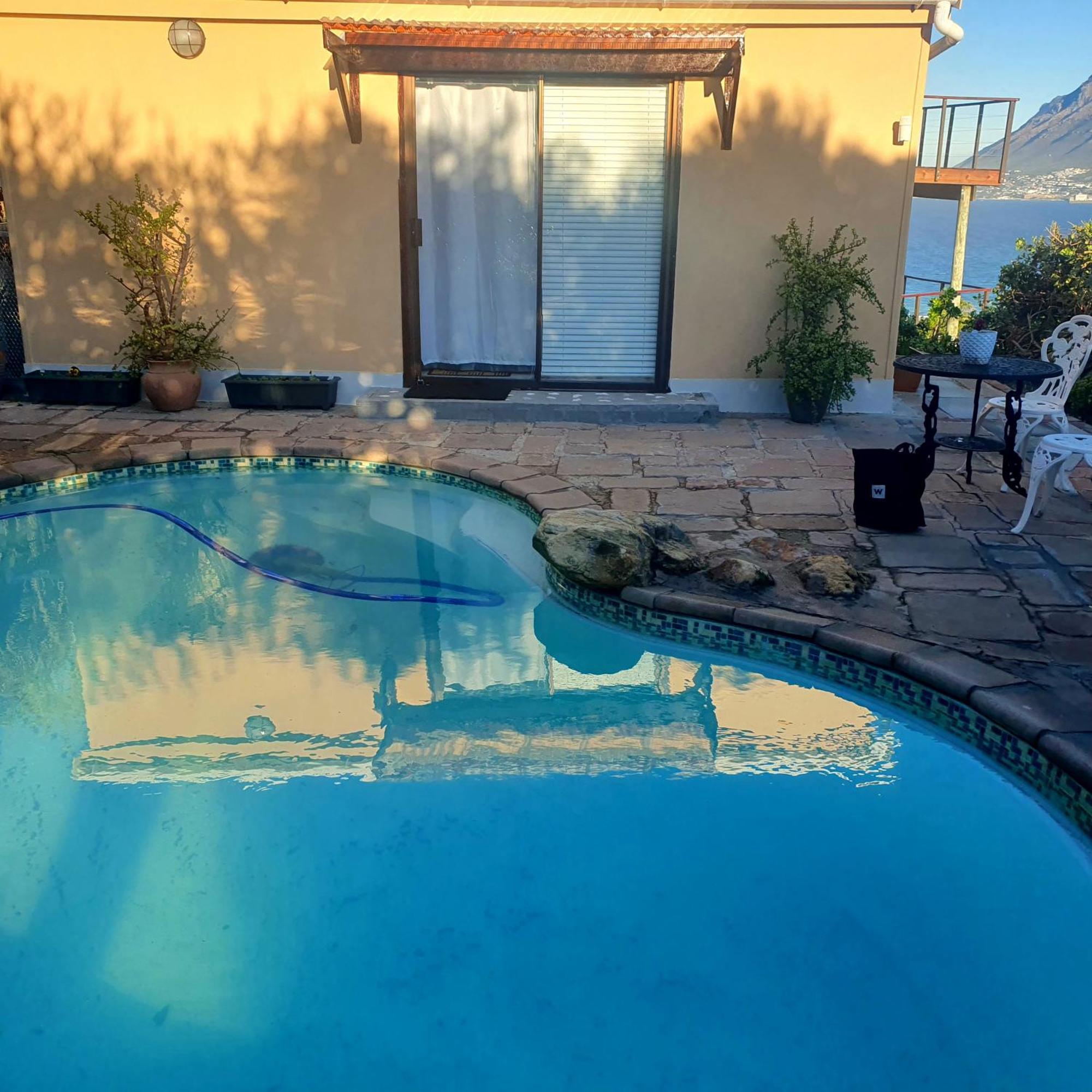 Sunset Haven Glencairn Heights * Cape Town